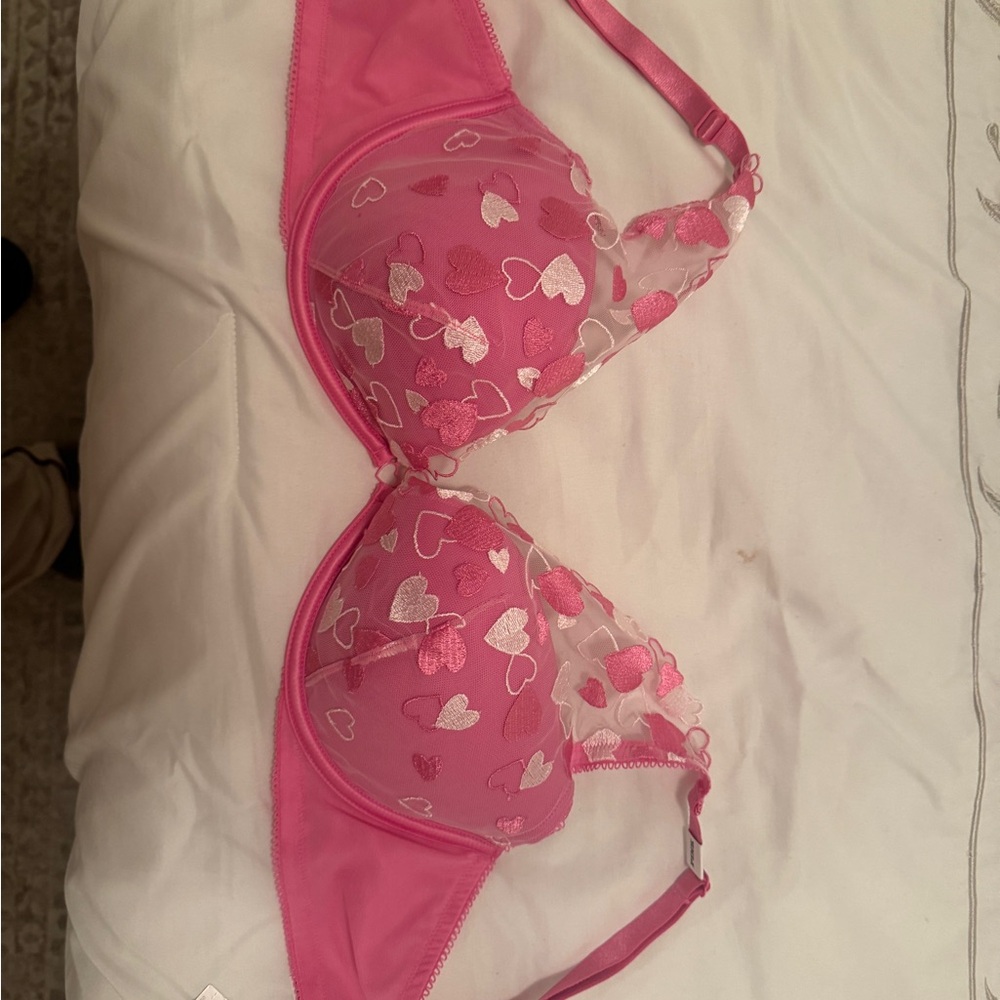 Victoria's Secret Pink and White Heart Bra - Picture 2 of 4